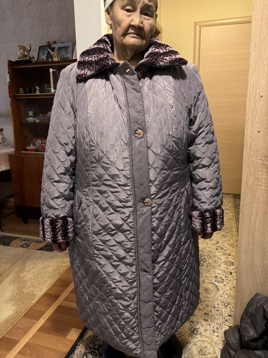 Продается Верхняя одежда женская