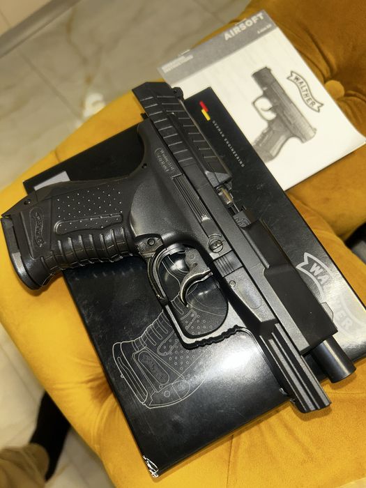Vând pistol beretta px4 și walter p99 airsoft metal si abs