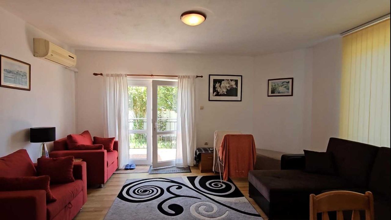 Продава се Къща в с. Гюльовца, Област Бургас - 90 кв.м за 1300 €/кв.м - Снимка #9