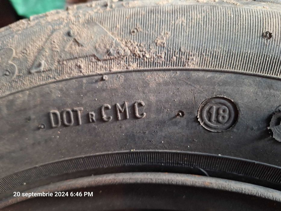 Vand genti auto cu anvelope