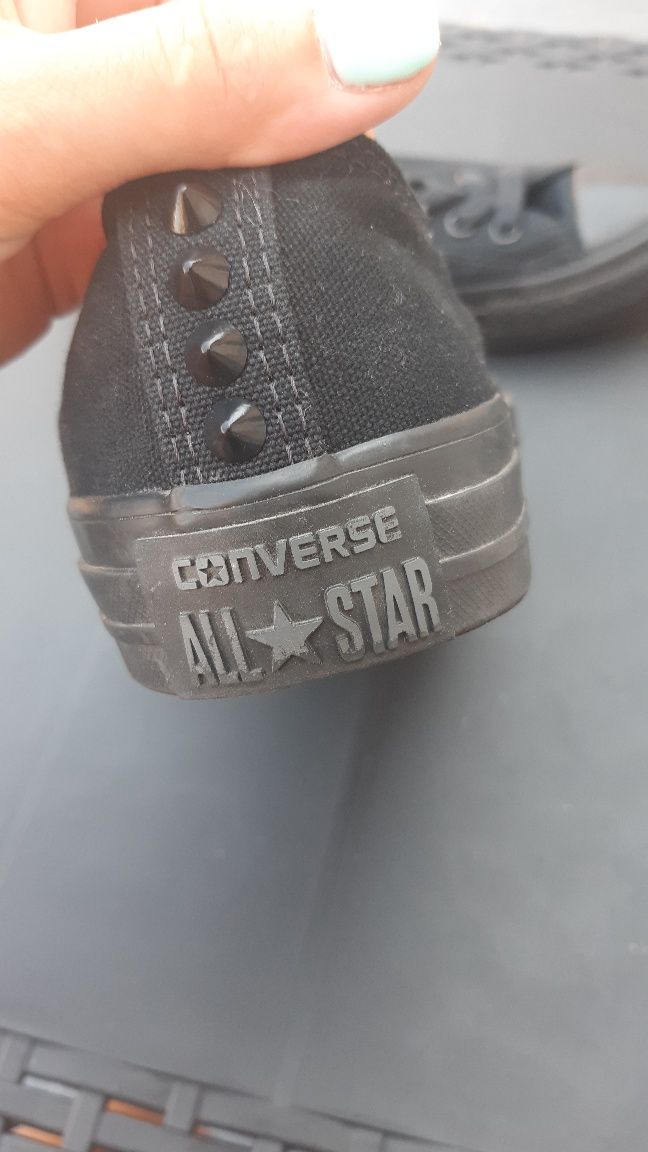 Черни кецове Converse