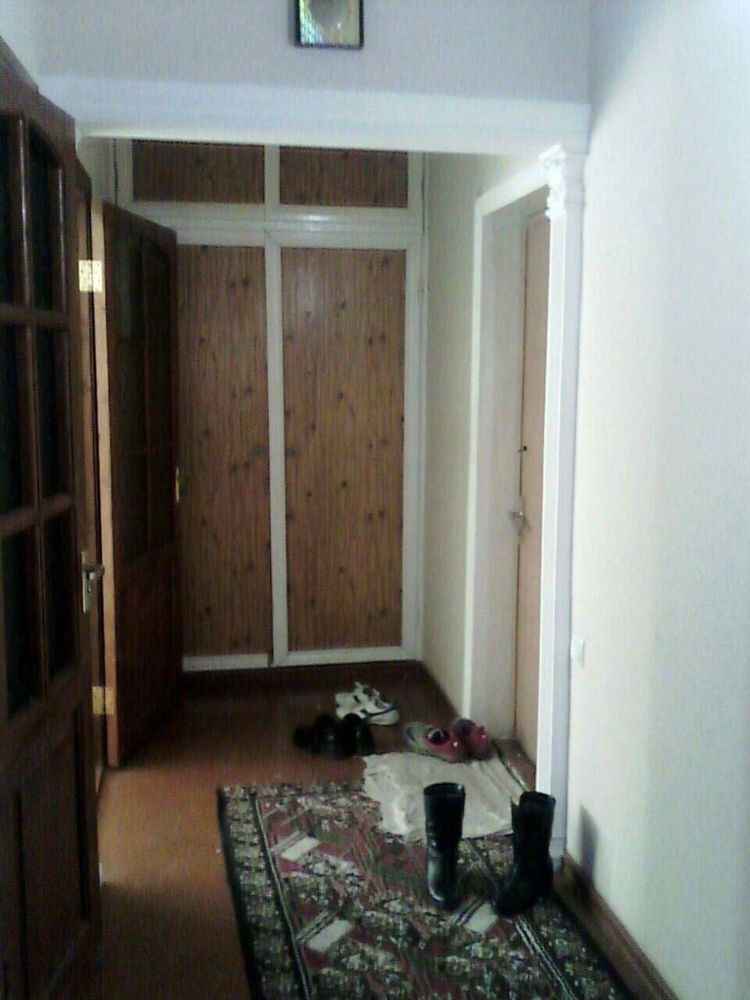 Продается 2х комнатная квартира ТТЗ, Ахмад Югнаки 2х6 балкон