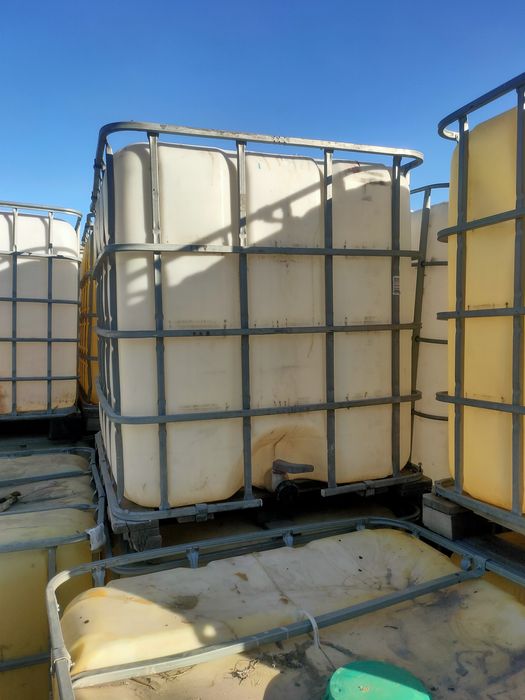 Продам бочки кубовый по 25000 тысяч