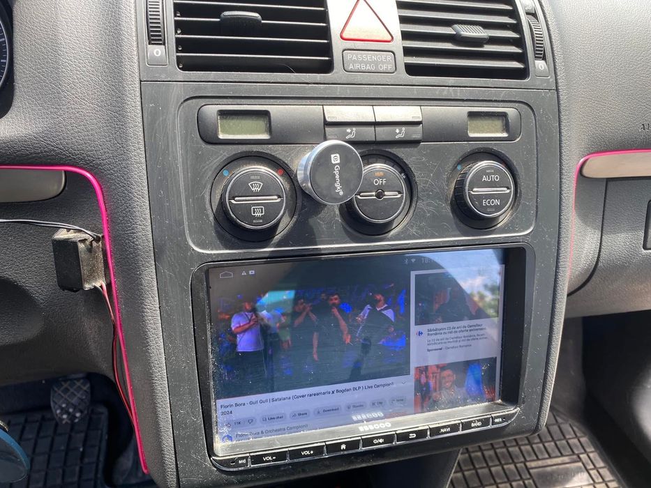 Se vinde Touran stare bună