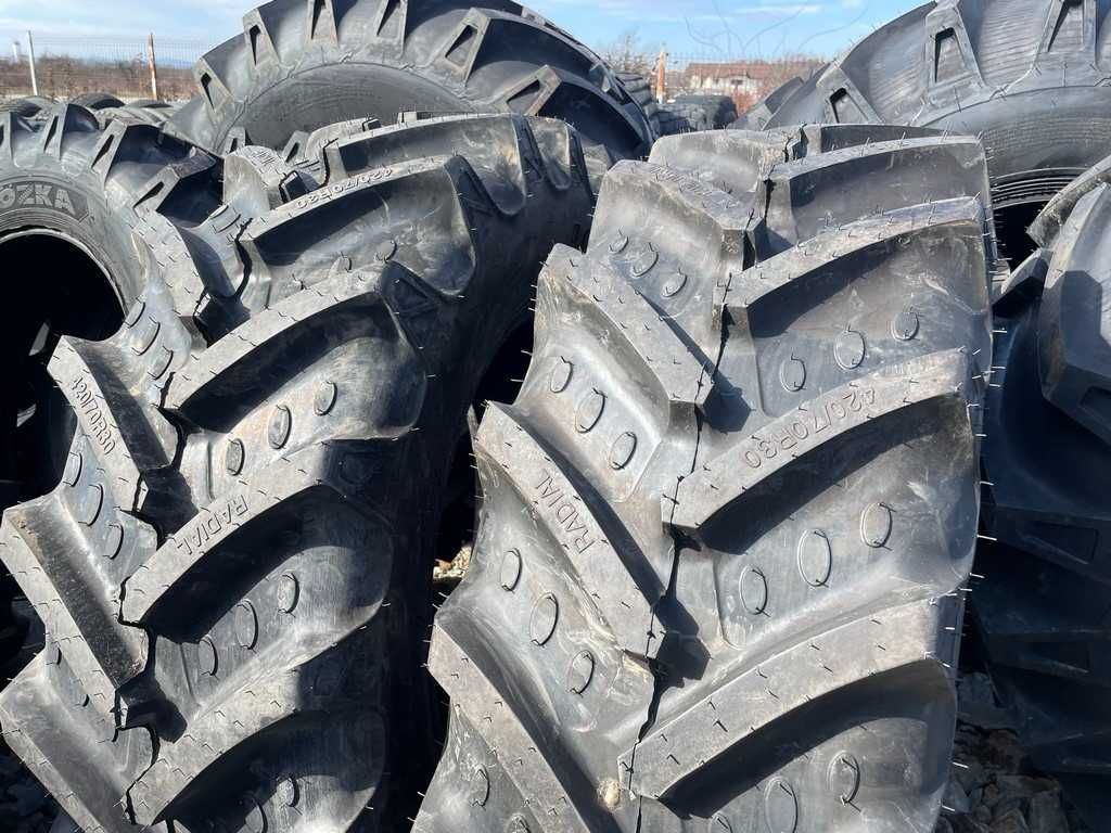 Cauciucuri noi 420/70R30 BKT RADIALE AGRIMAX  anvelope cu garantie