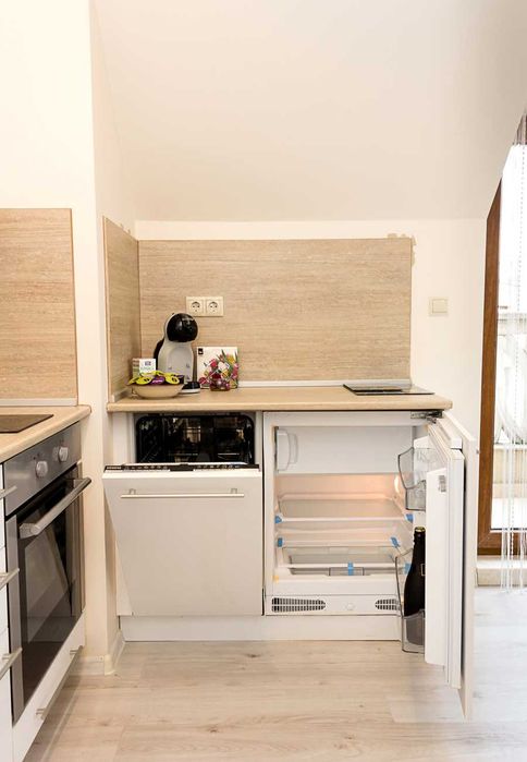 Дава се под наем Двустаен апартамент в Варна, Аспарухово - 65 кв.м за 700 € - Снимка #6