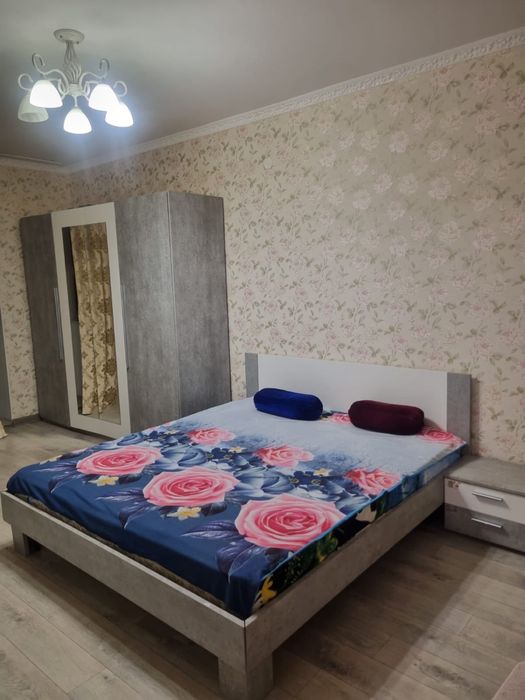 Продам спальный гарнитур