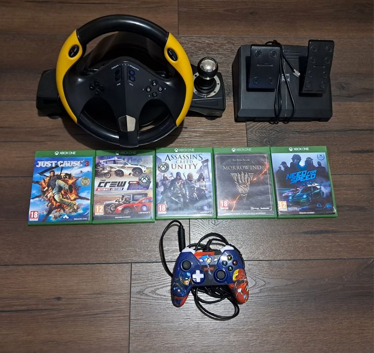Vând volan myria mg7400, jocuri de xbox si controller cu fir.