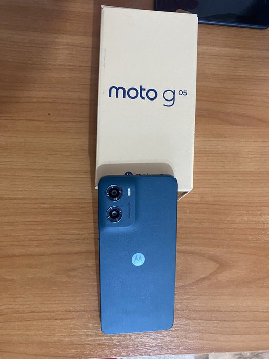 Telefon mobil motorola g04 la cutie