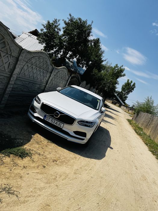 Volvo S90 T5 Momentum