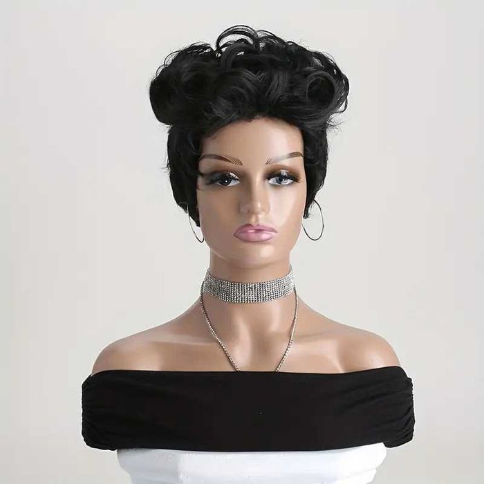 Къса черна дамска чуплива перука