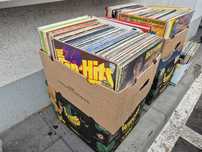 Lot Discuri Vinil colectie 150 in stare buna cu muzica usoara 
- Tot