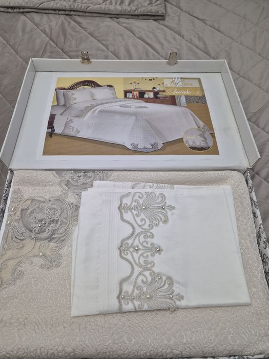 Продам покрывало со стразами, новое, Турция