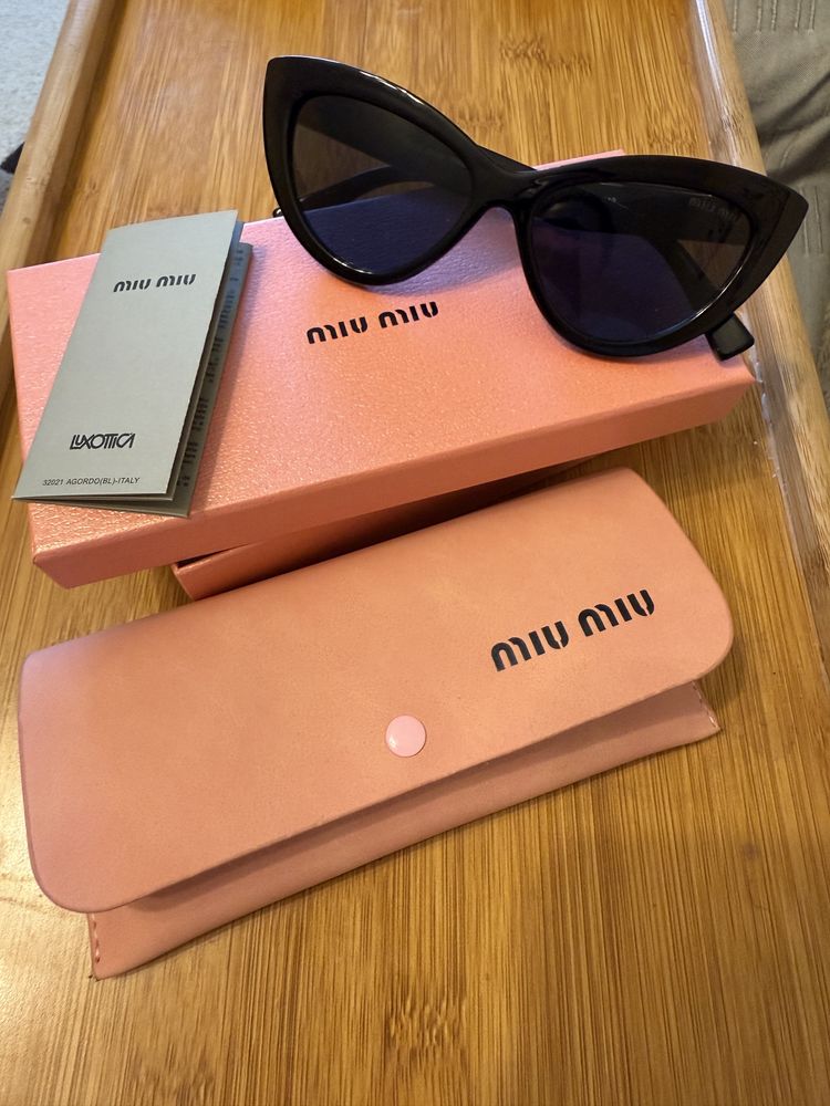Слънчеви очила Miu Miu