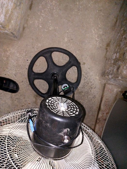 Вентилятор стоящий