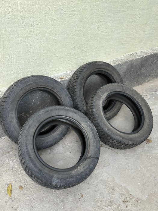 Продам шины зимний 185/65R15