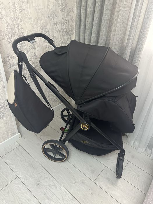 Детская Коляска ………..