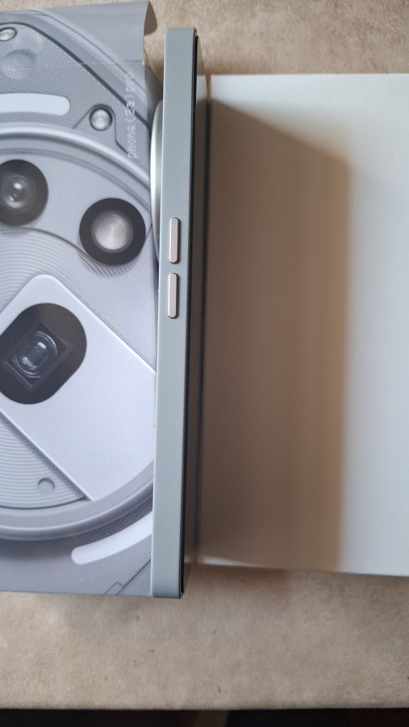 Nothing Phone 3a pro 5G  256 gb.