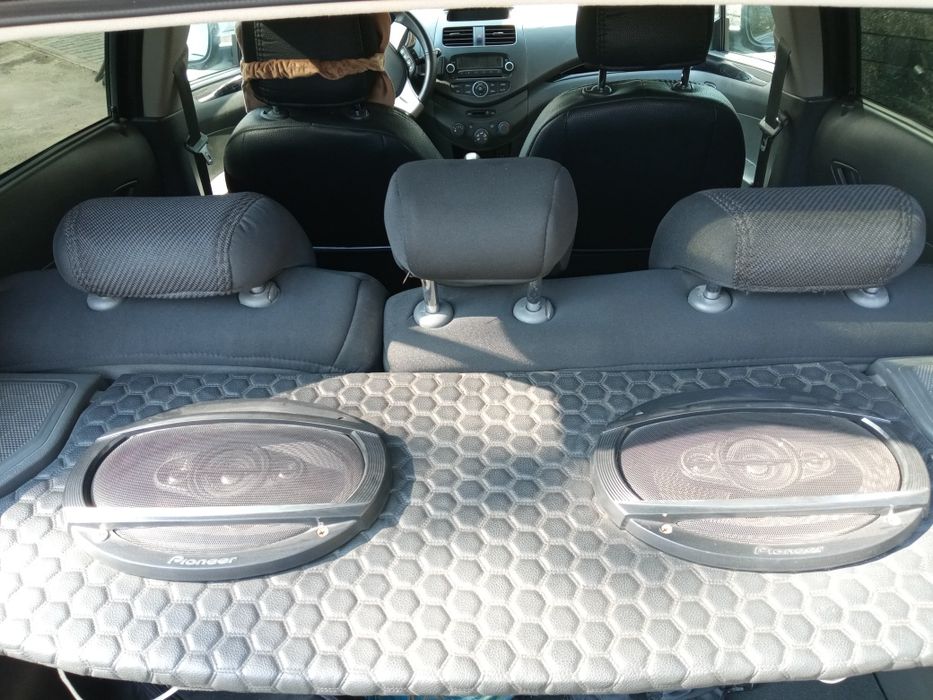 Продам колонки с полкой на спарк, spark ga orqa kolonka polkasi bn