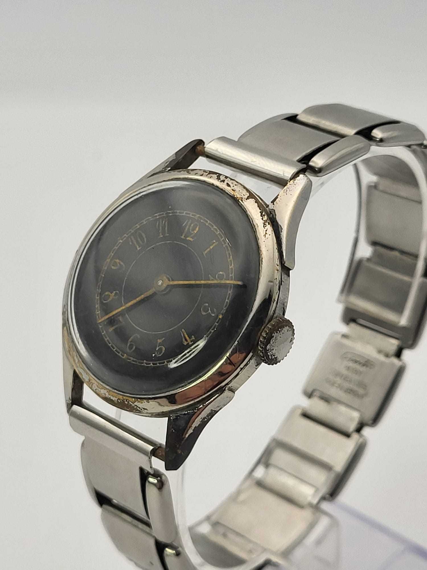 Buren 15 Jewels Swiss Made 35mm Functional
