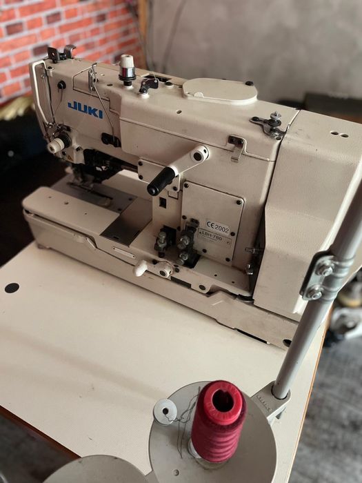 Butoniera Juki industriala