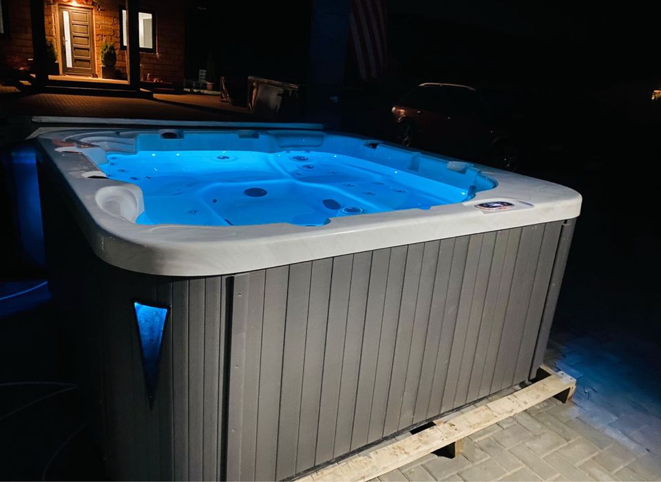 Jakuzzi 6 persoane