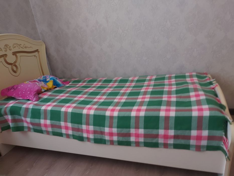 Односпальный кровать
