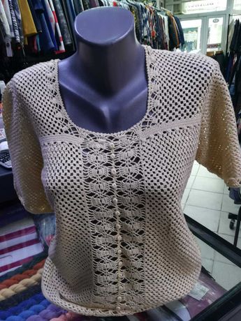Дамска блуза с къс ръкав, на една игла