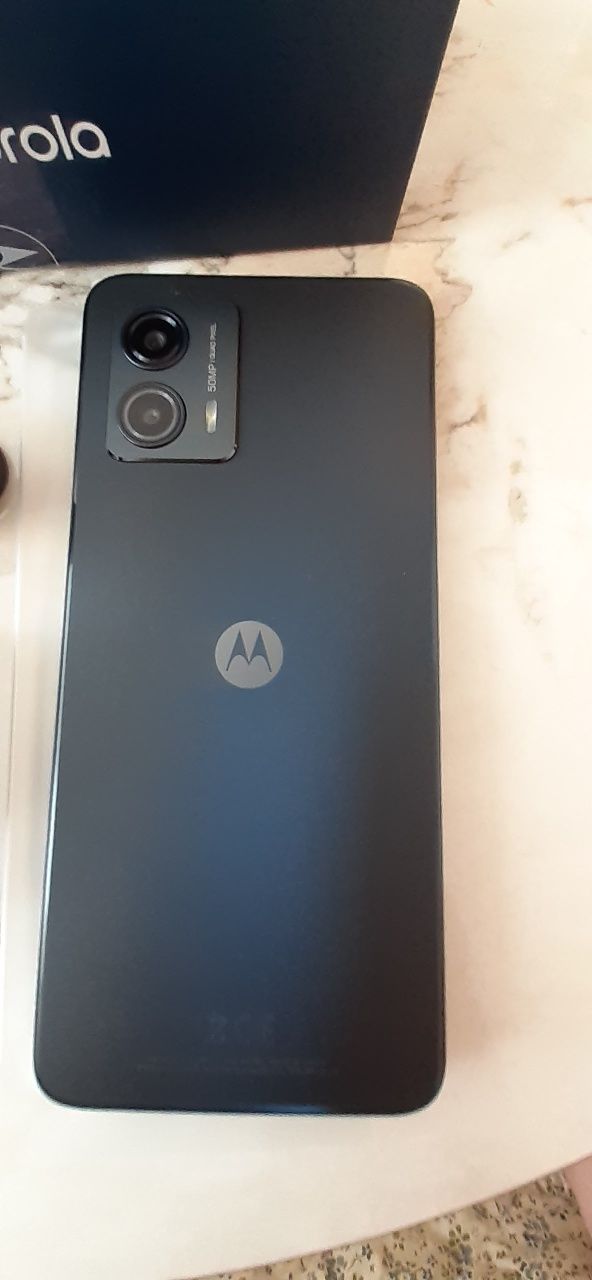Телефон Motorola Moto 53g
