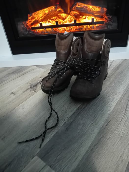 Vând bocanci drumetie Quechua, ghete Musette și botine Mexton