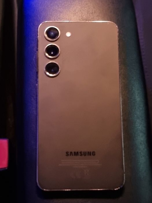 Samsung S23 128gb. Срочно