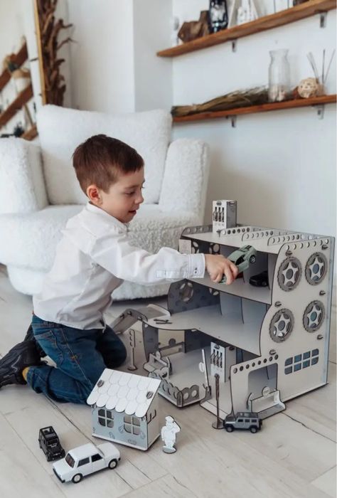 Парковка для машинок на 16 мест