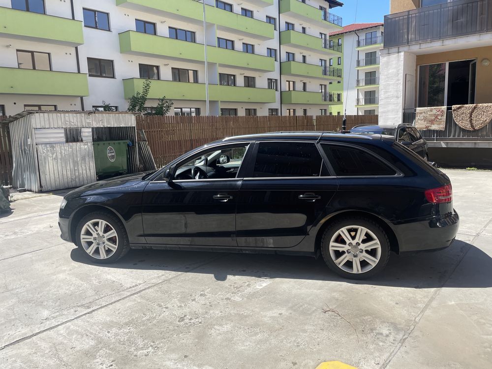 Audi a4 b8 avant TDI 6+1 viteze