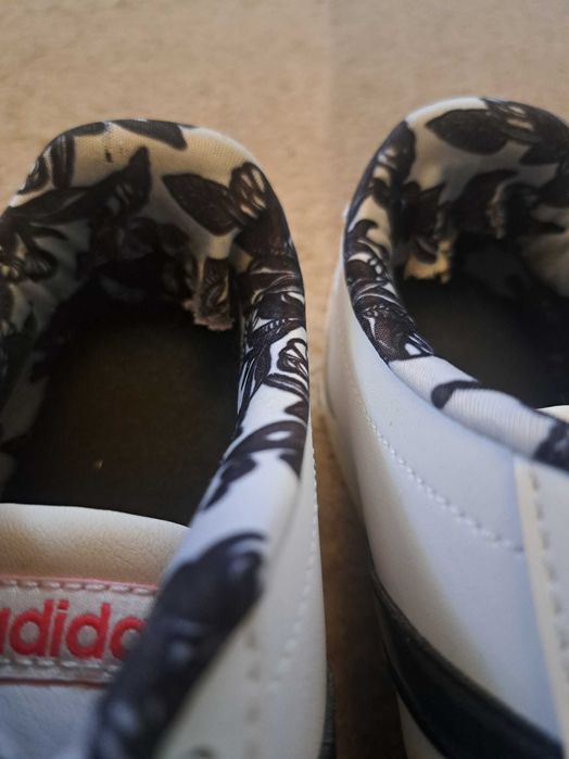 Дамски обувки addidas