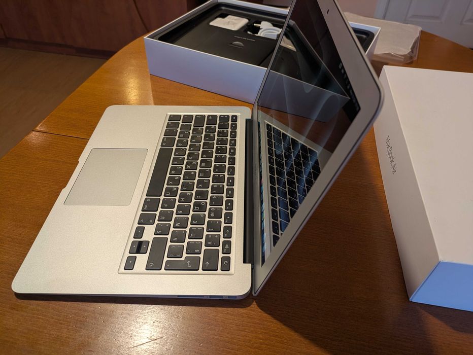 MacBook Air 13" 2015 - Пълен комплект