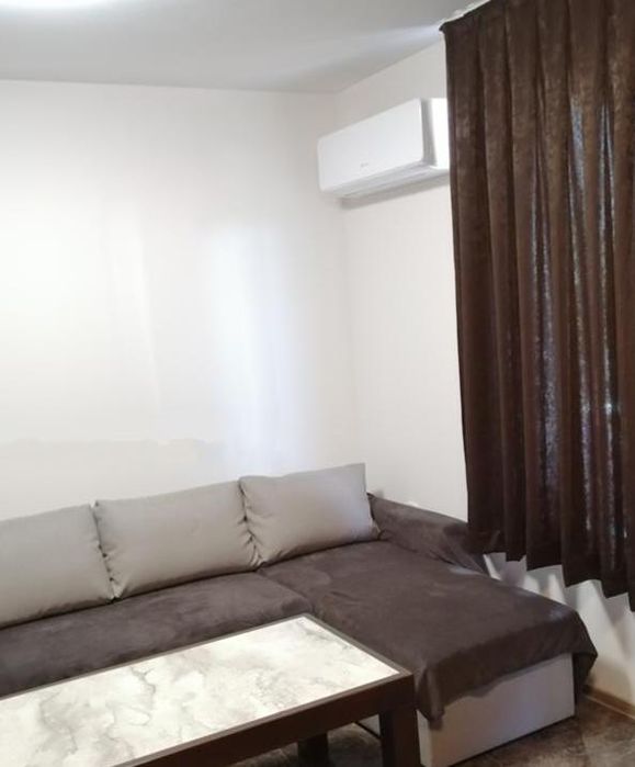 Дава се под наем Двустаен апартамент в Пловдив, Коматево - 68 кв.м за 300 € - Снимка #1