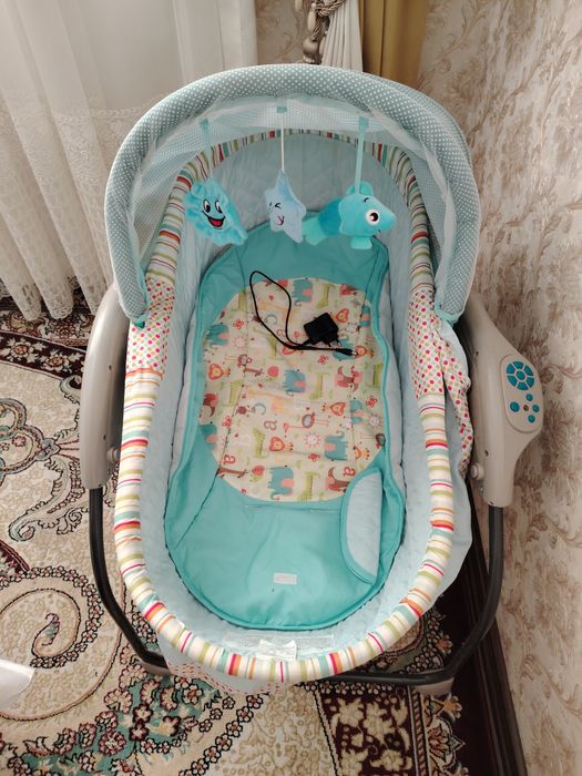 Lulka yengide turibdi toza ozoda iwlatilingan