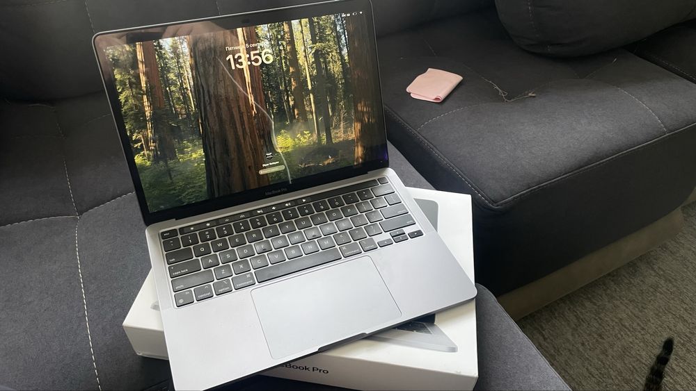 Ideal holatdagi macbook Pro m2 sotiladi!