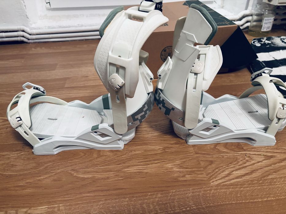 Legaturi snowboard