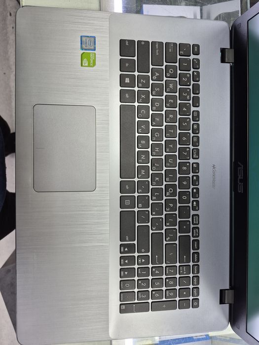 Asus X705U core i3 6006U DDR 8Gb HDD 1tb 17.3"