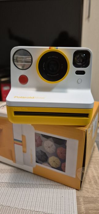 Фотоапарат Polaroid Now