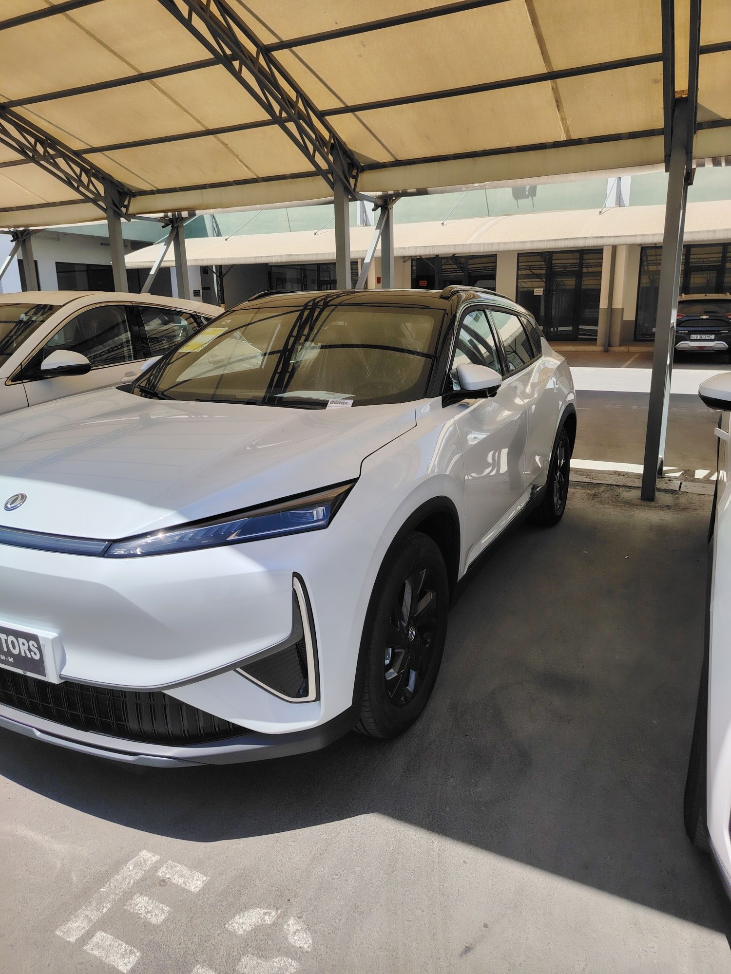Dongfeng Aelus L7 сотувда бор ок ранг в клра ранг