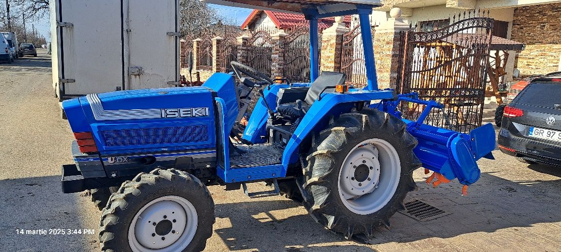 Tractor japonez Iseki TA 270