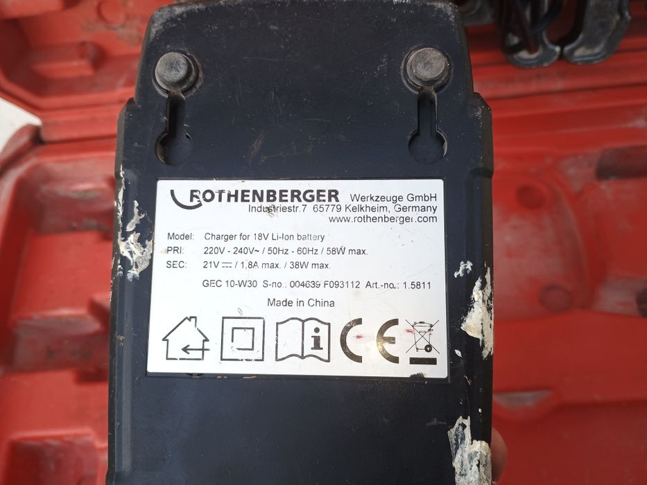 Bacuri sertizare th 16, 26,32 cutie încărcător și baterie rothenberger