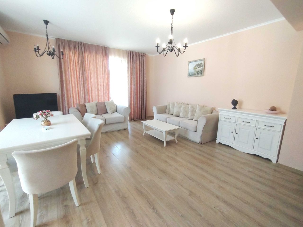 Продава се Тристаен апартамент в с. Шкорпиловци, Област Варна - 89 кв.м за 1090 €/кв.м - Снимка #13