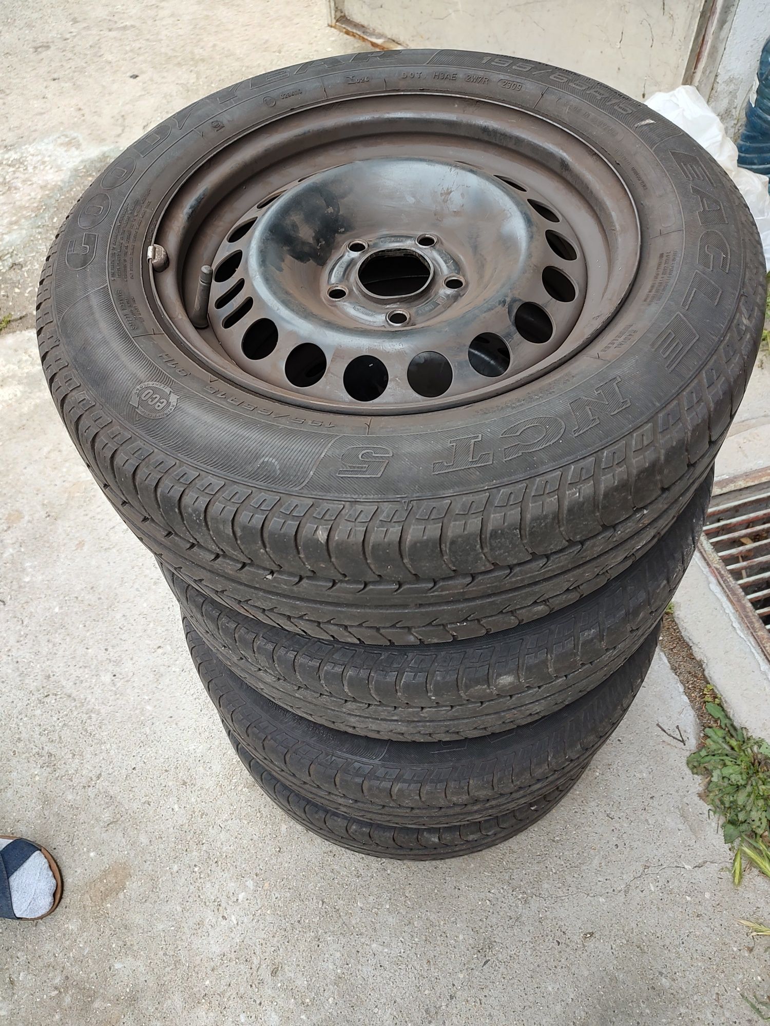 Гуми с джанти 195/65R15 5x110