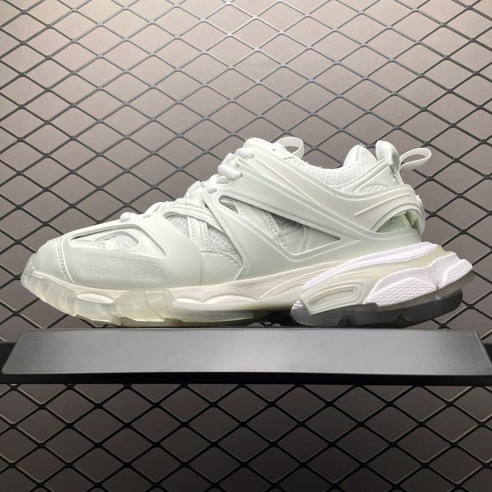 Balenciaga track