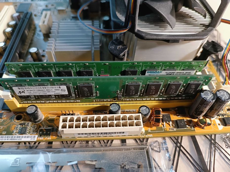KIT placa de baza, procesor, cooler, ram, placa video si de retea
