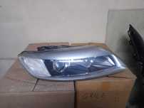 Far dreapta audi Q7 xenon 2007-2009