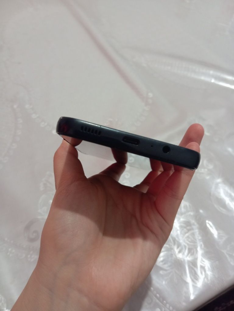 Samsung knopka va Samsung a14 telefon sotiladi